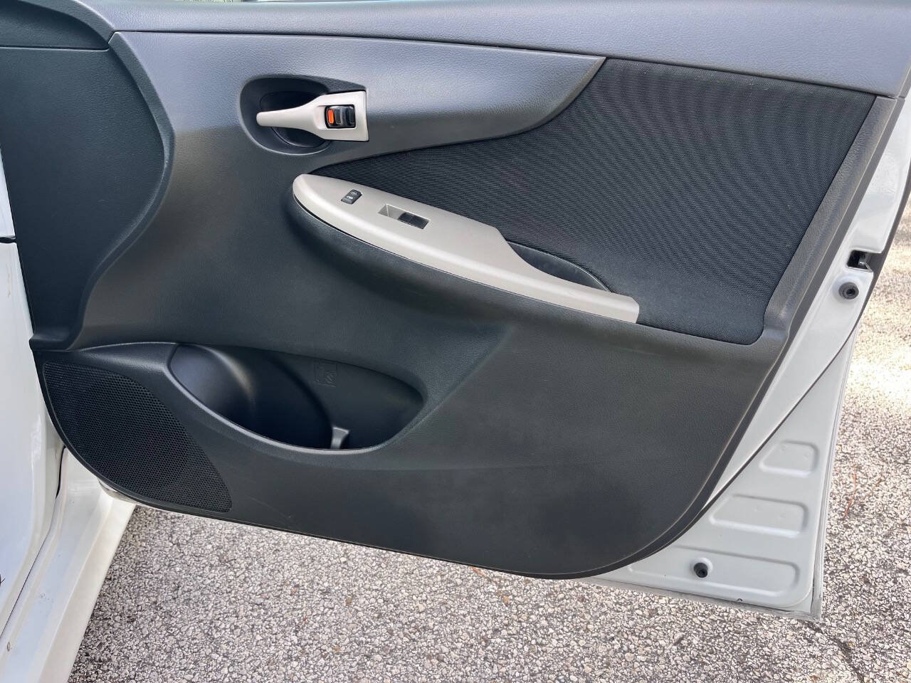 Used 2011 Toyota Corolla S w/ Preferred Accessory Pkg FWD image 35