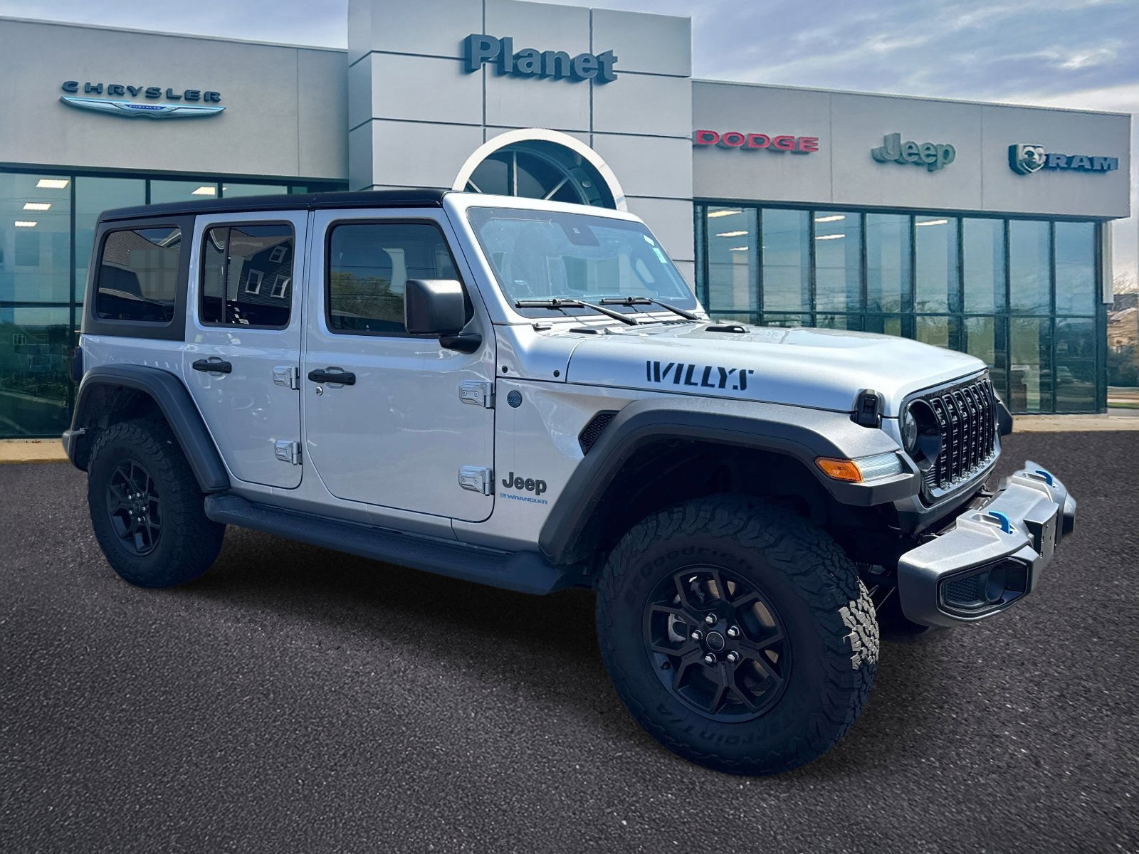 Used 2024 Jeep Wrangler Unlimited image 1