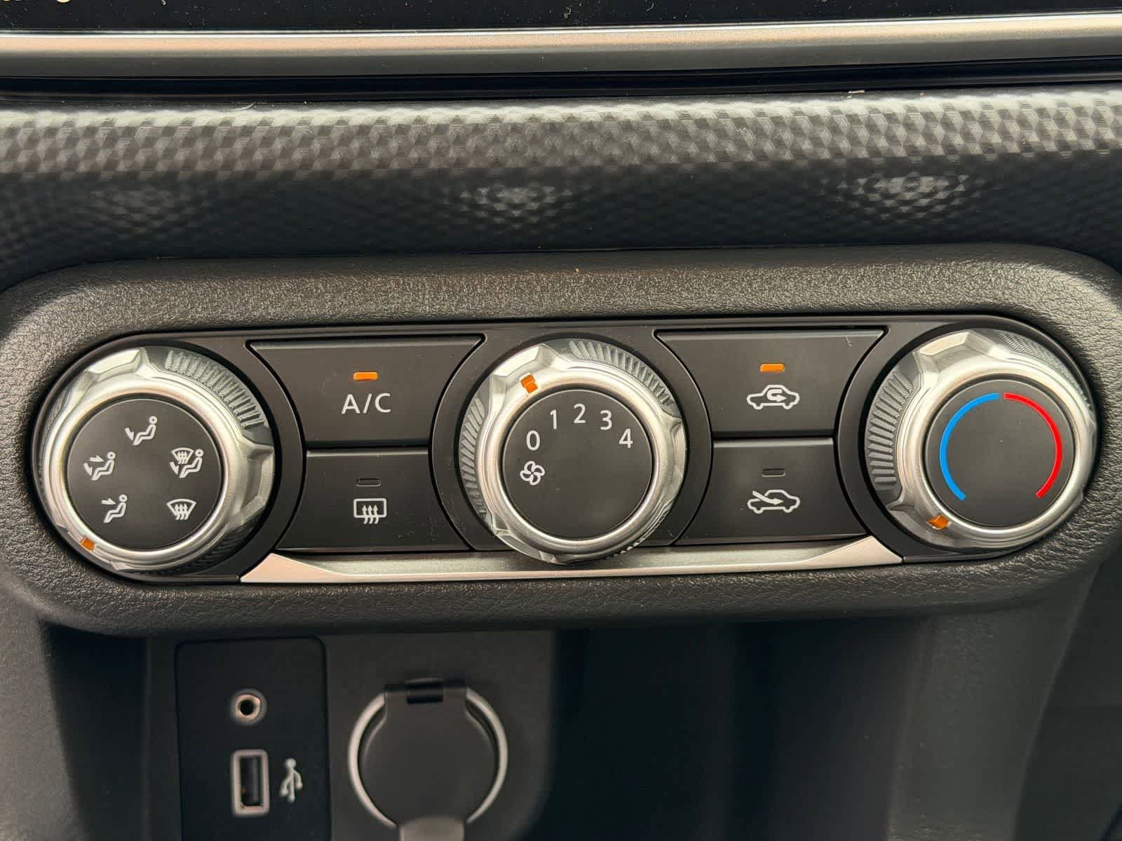 Certified 2025 Nissan Kicks Play S FWD image 23