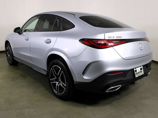 Used 2024 Mercedes-Benz GLC 300 4MATIC image 3