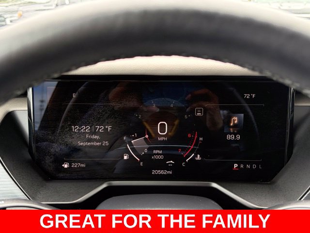 Used 2026 GMC Acadia Elevation FWD image 19