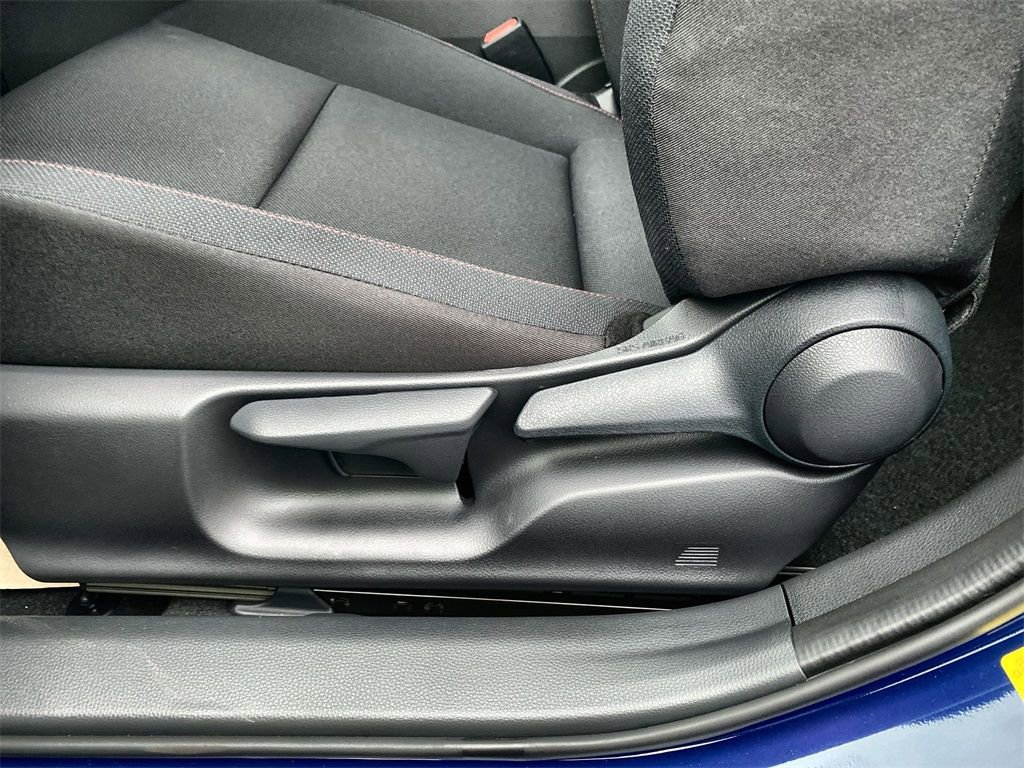 New 2026 Toyota Prius Plug-In Hybrid FWD image 13