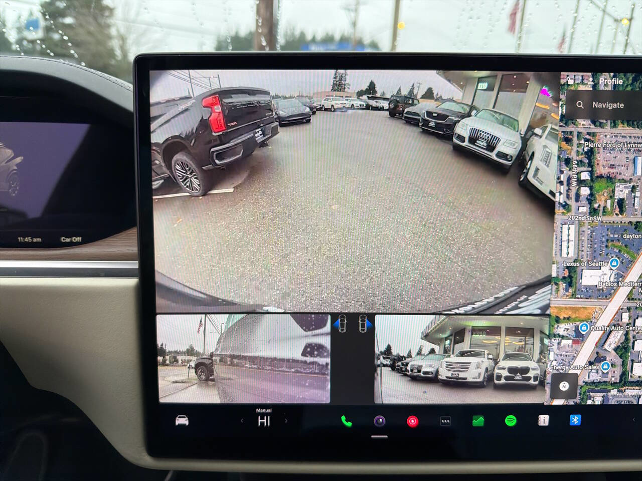 Used 2022 Tesla Model X image 31