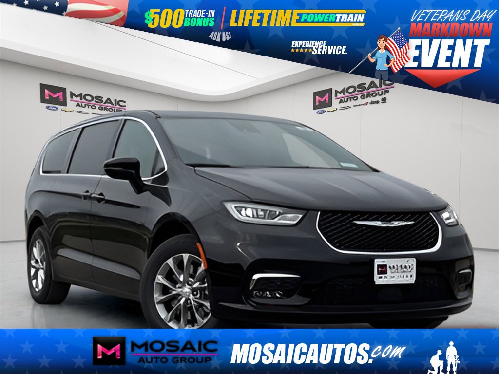 New 2026 Chrysler Pacifica Select