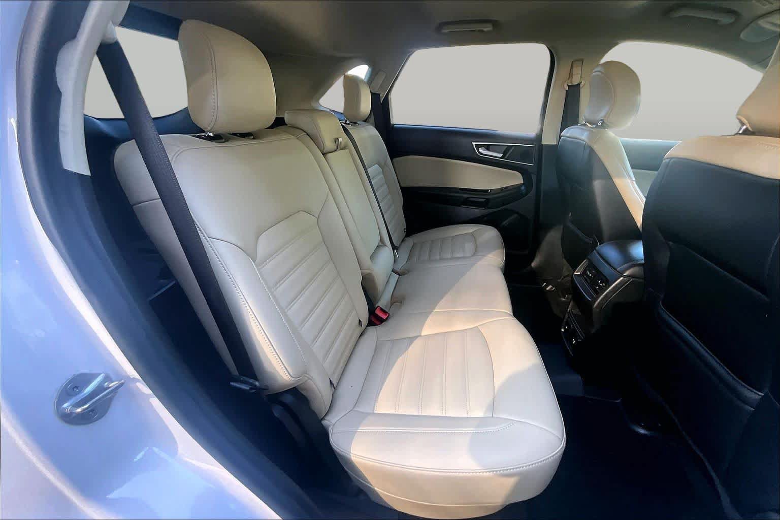 Used 2019 Ford Edge SEL w/ Equipment Group 201A FWD image 20