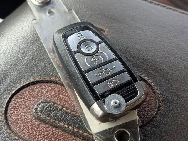 Used 2019 Ford F450 King Ranch w/ King Ranch Ultimate Package image 25