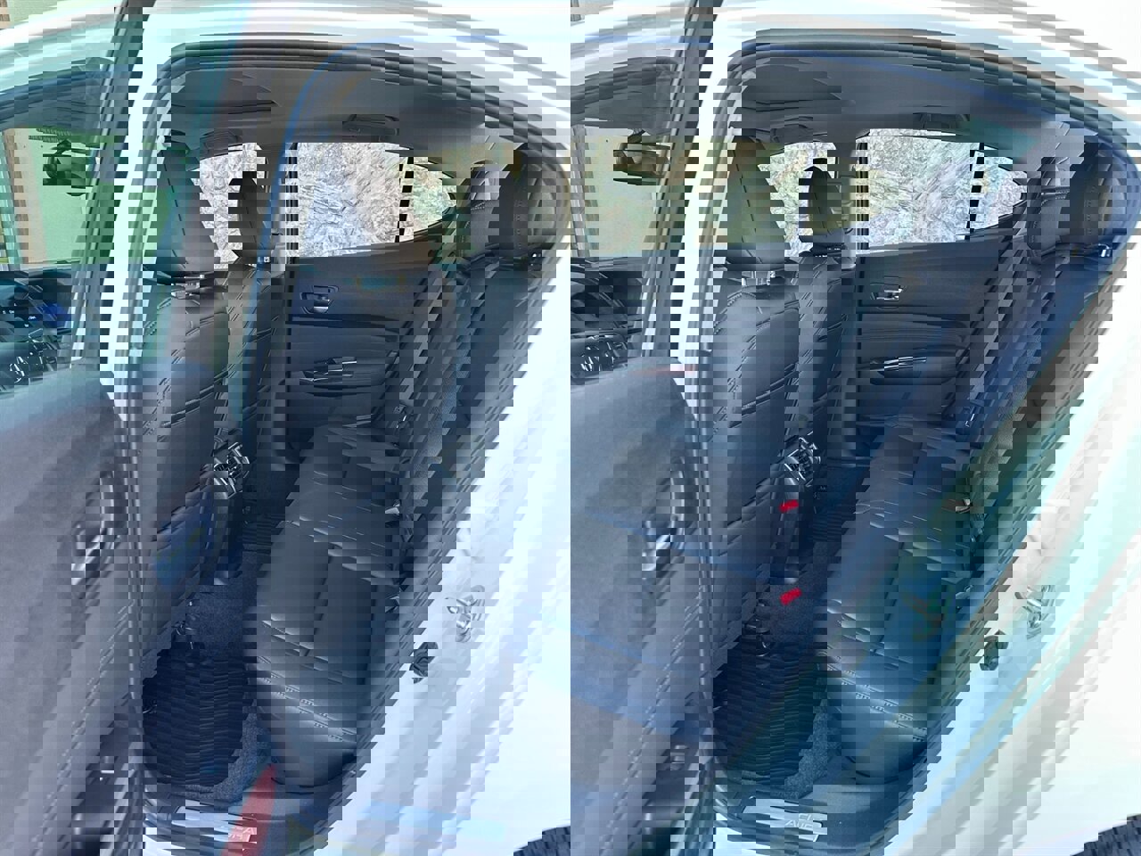 Used 2017 Acura TLX image 28