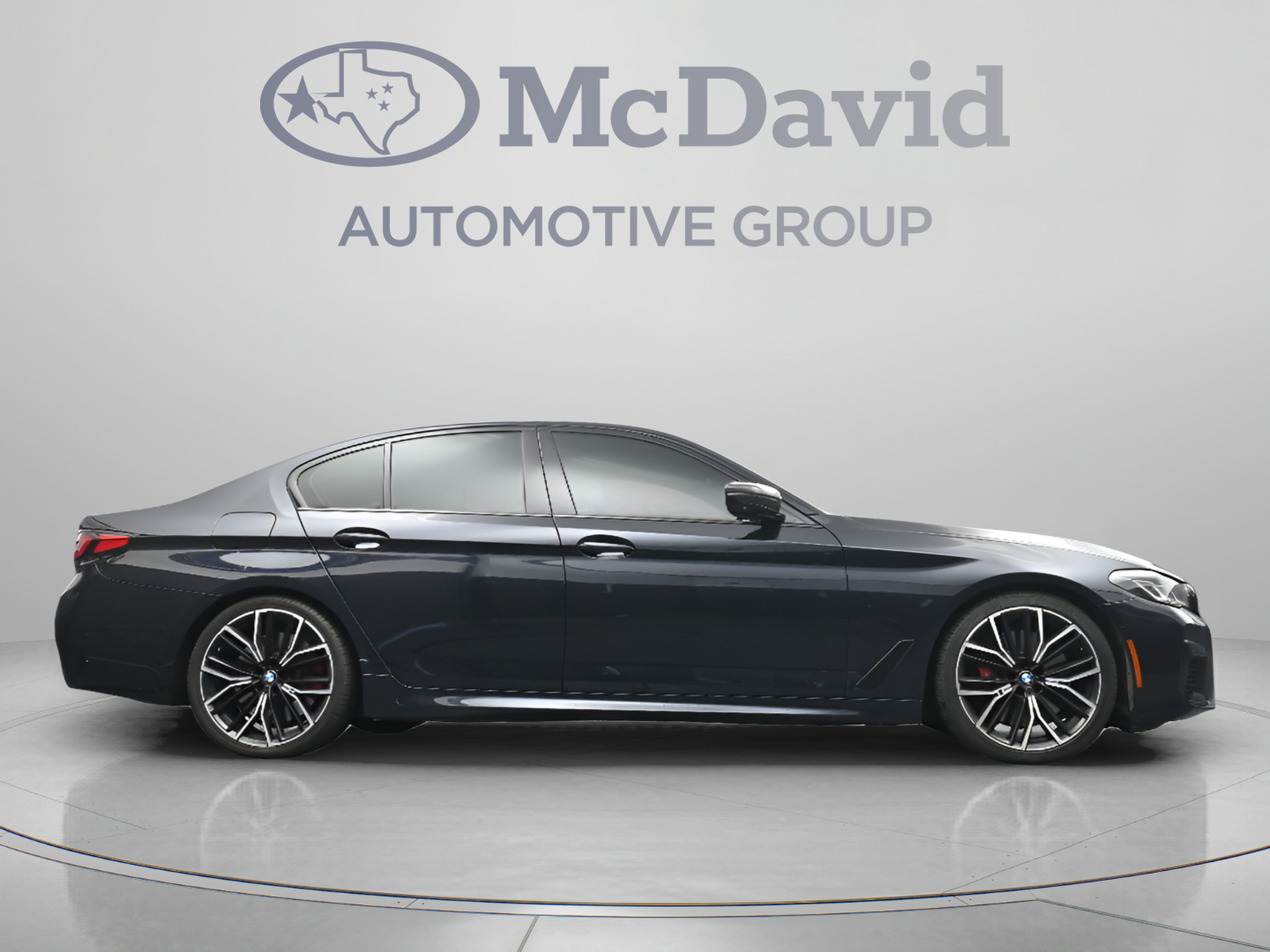 Used 2022 BMW M550i xDrive w/ Dynamic Handling Package AWD/4WD image 32