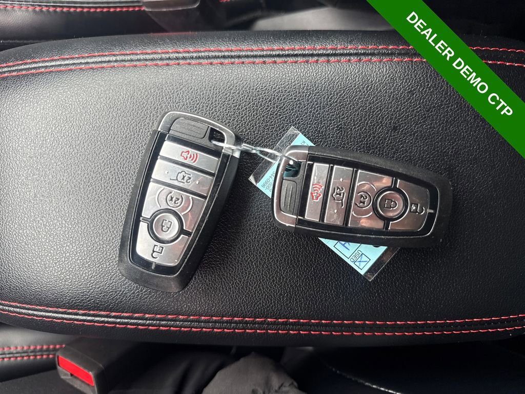 Used 2025 Ford Escape ST-Line Select w/ Tech Pack #1 AWD/4WD image 35