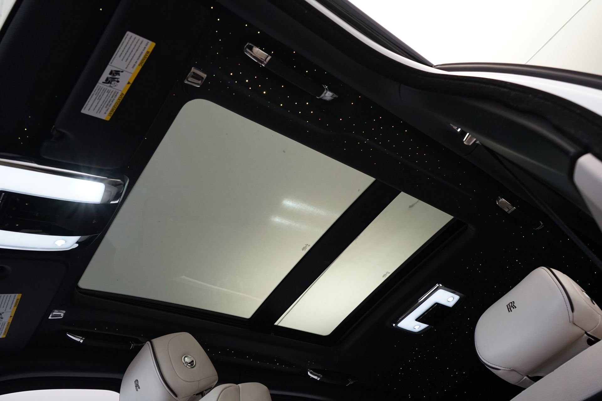 Used 2019 Rolls-Royce Cullinan image 14