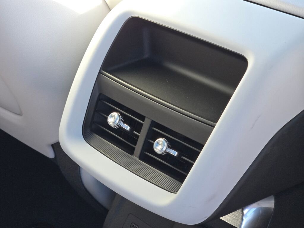 New 2026 Cadillac Lyriq Premium Luxury image 11