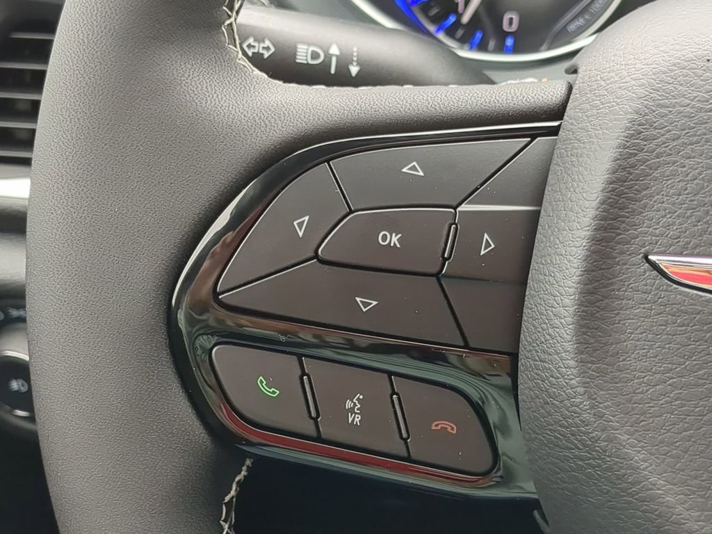 New 2026 Chrysler Pacifica Limited w/ S Appearance Package image 18