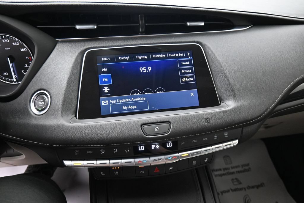 Used 2021 Cadillac XT4 Premium Luxury AWD/4WD image 18