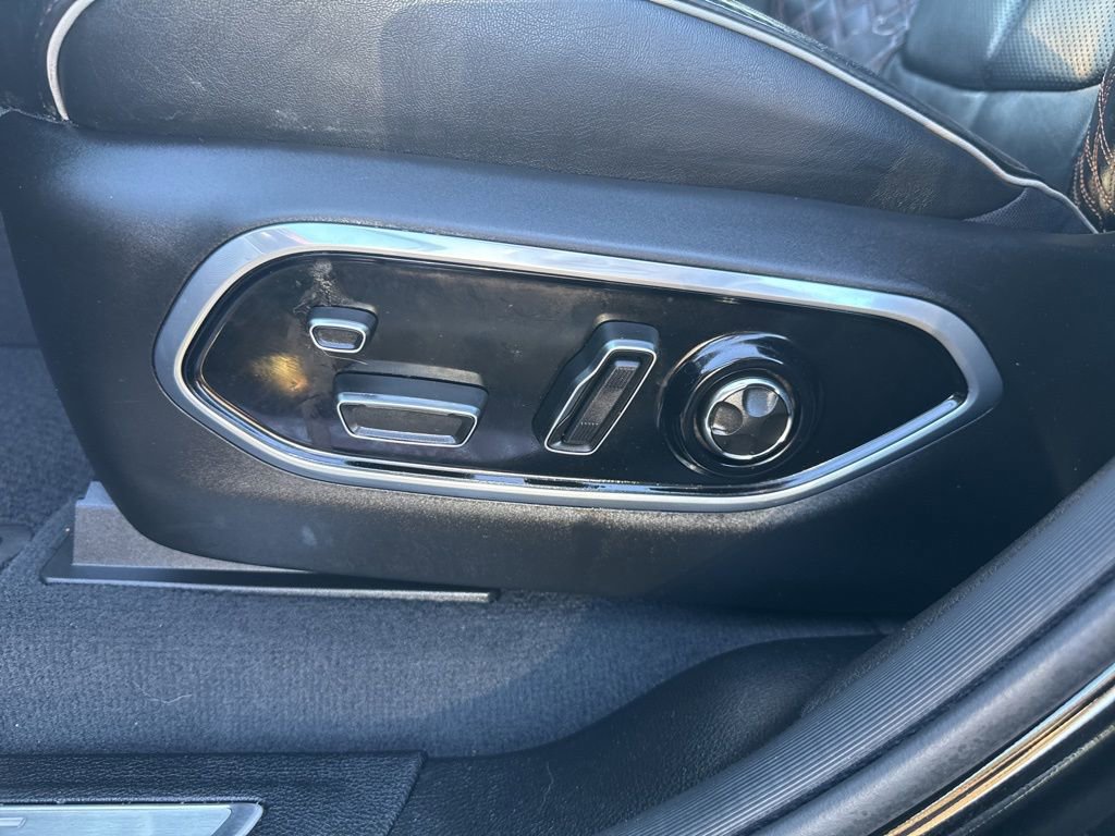 Used 2024 Jeep Grand Cherokee L Summit w/ Advanced Protech Group IV image 11