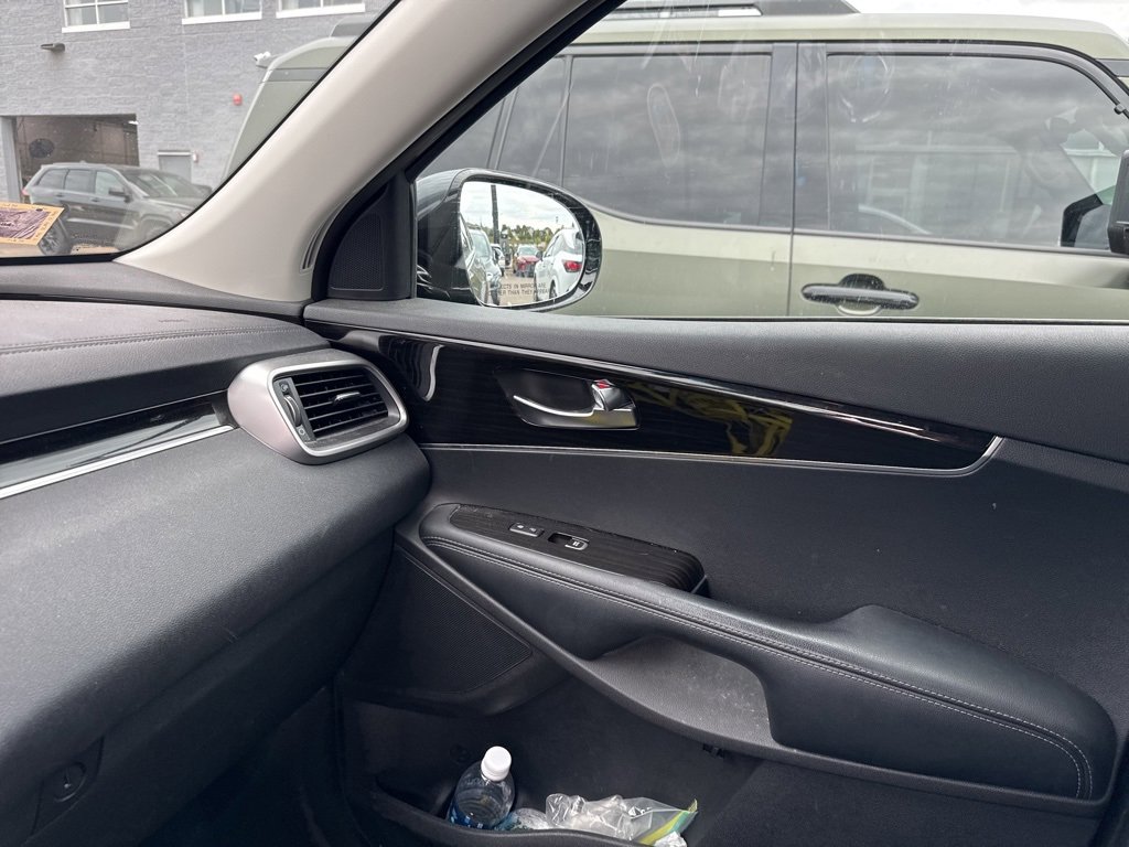 Used 2020 Kia Sorento LX w/ LX I4 Convenience Package image 22