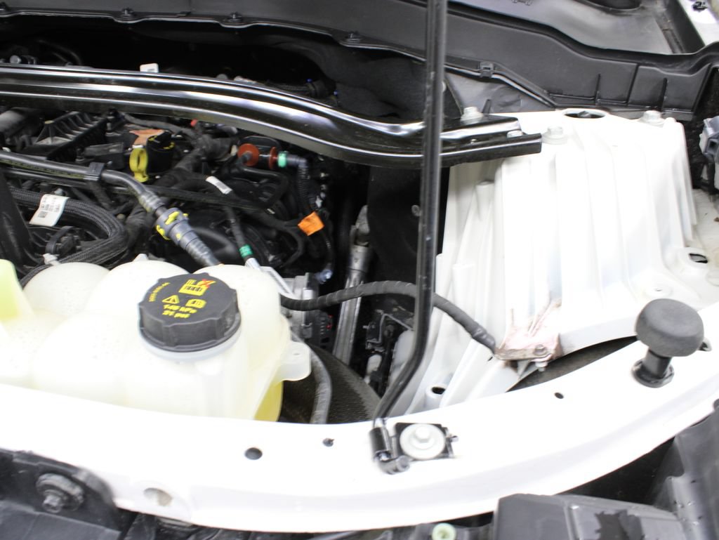 Used 2023 Ford Explorer ST-Line AWD/4WD image 31