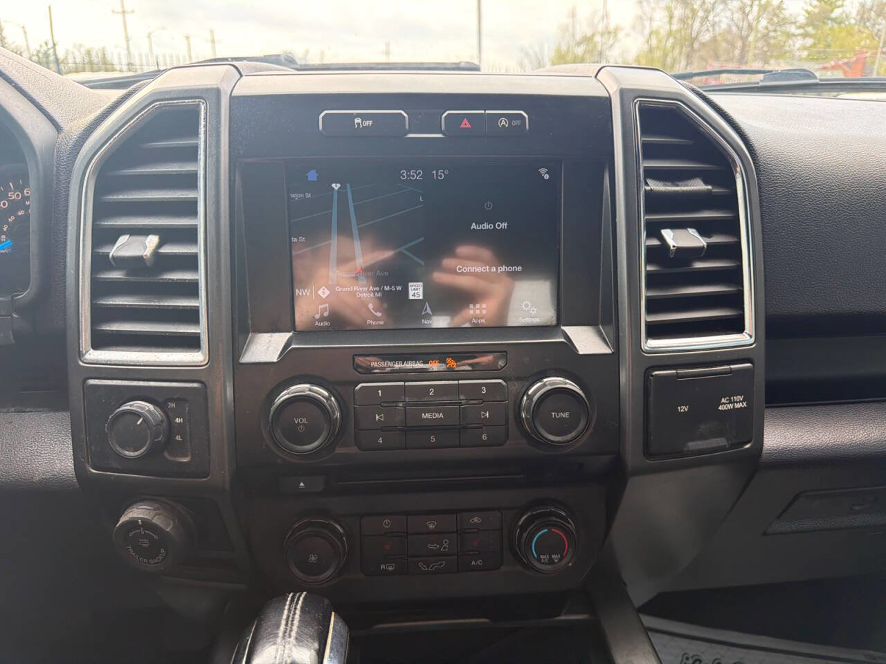 Used 2017 Ford F150 XLT w/ Equipment Group 302A Luxury image 13