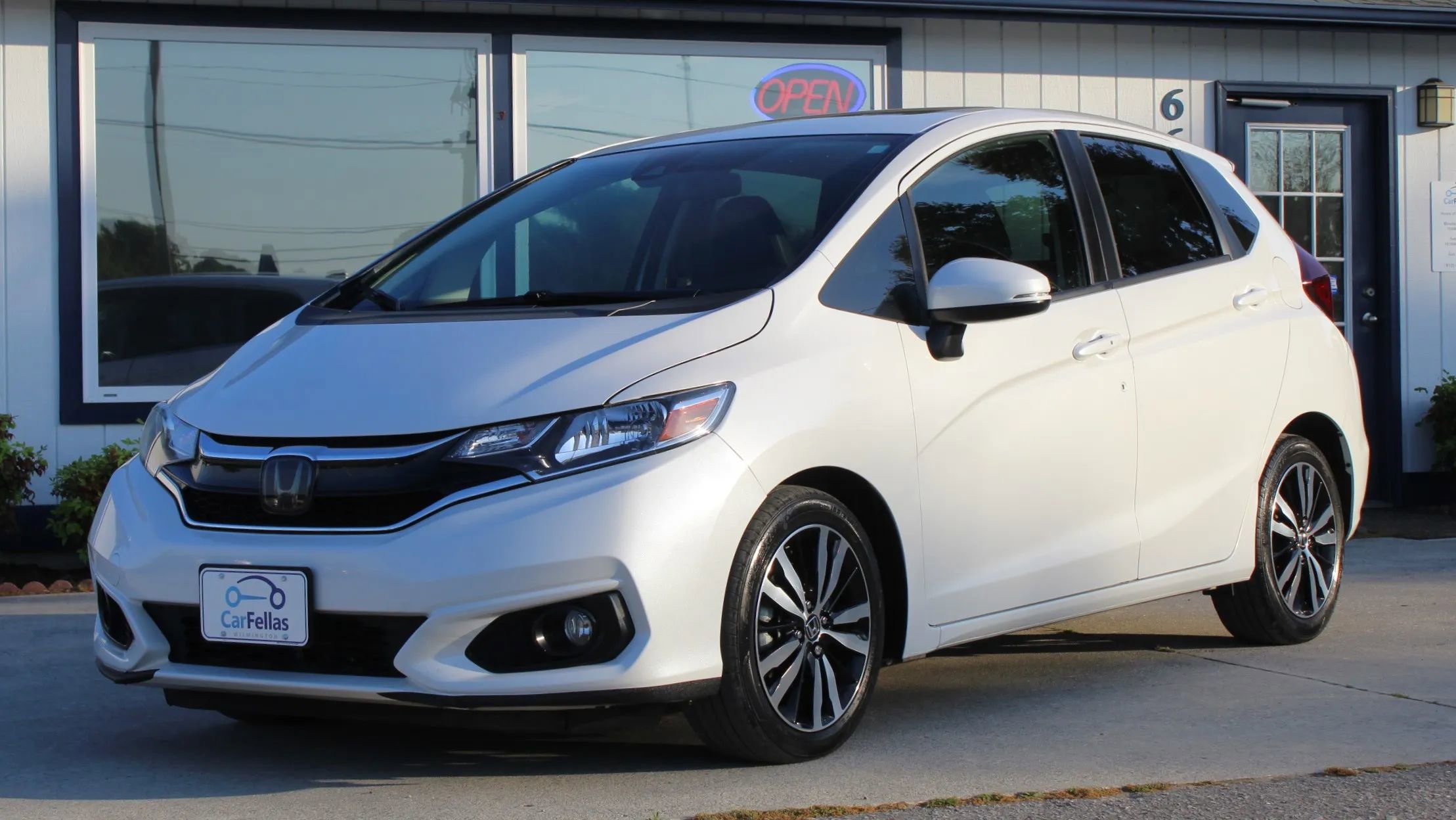Used 2020 Honda Fit EX-L image 1
