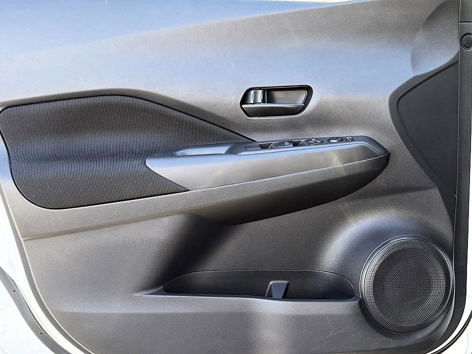 Used 2023 Nissan Kicks S image 16