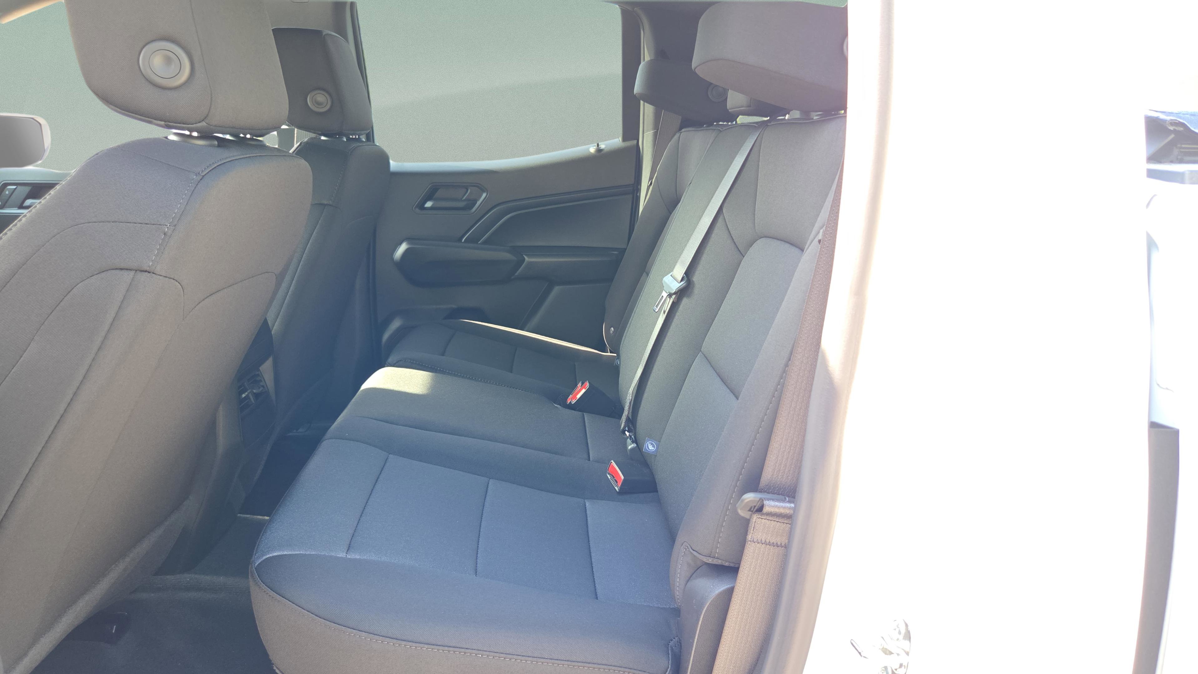 New 2026 Chevrolet Colorado W/T AWD/4WD image 11