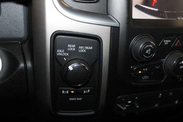 Used 2014 RAM 2500 Power Wagon w/ Luxury Group AWD/4WD image 30