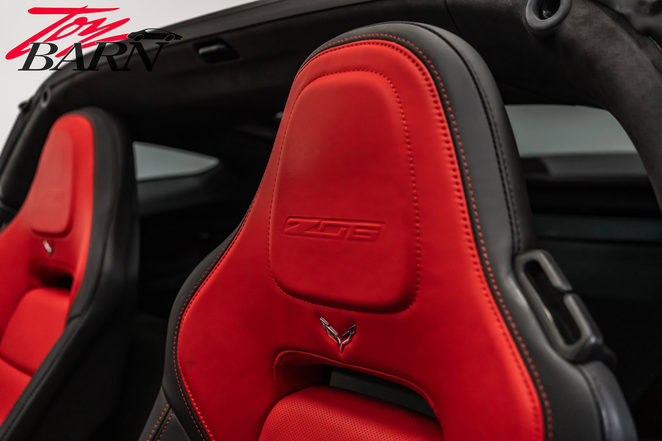 Used 2016 Chevrolet Corvette Z06 w/ 3LZ Preferred Equipment Group image 34