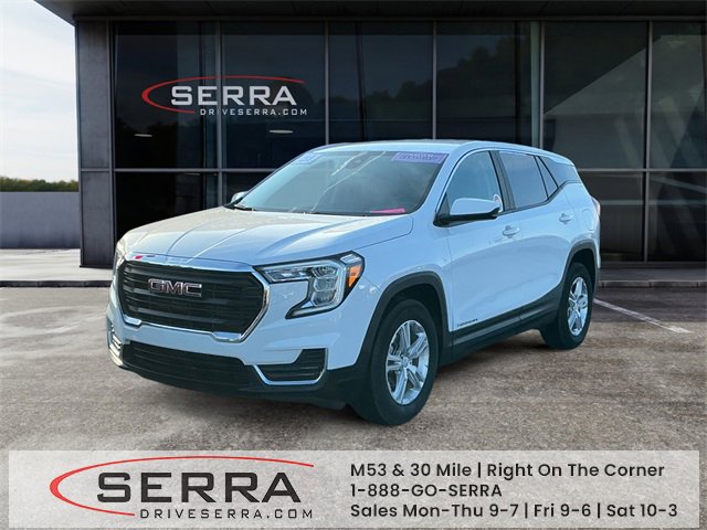 Used 2023 GMC Terrain SLE image 1