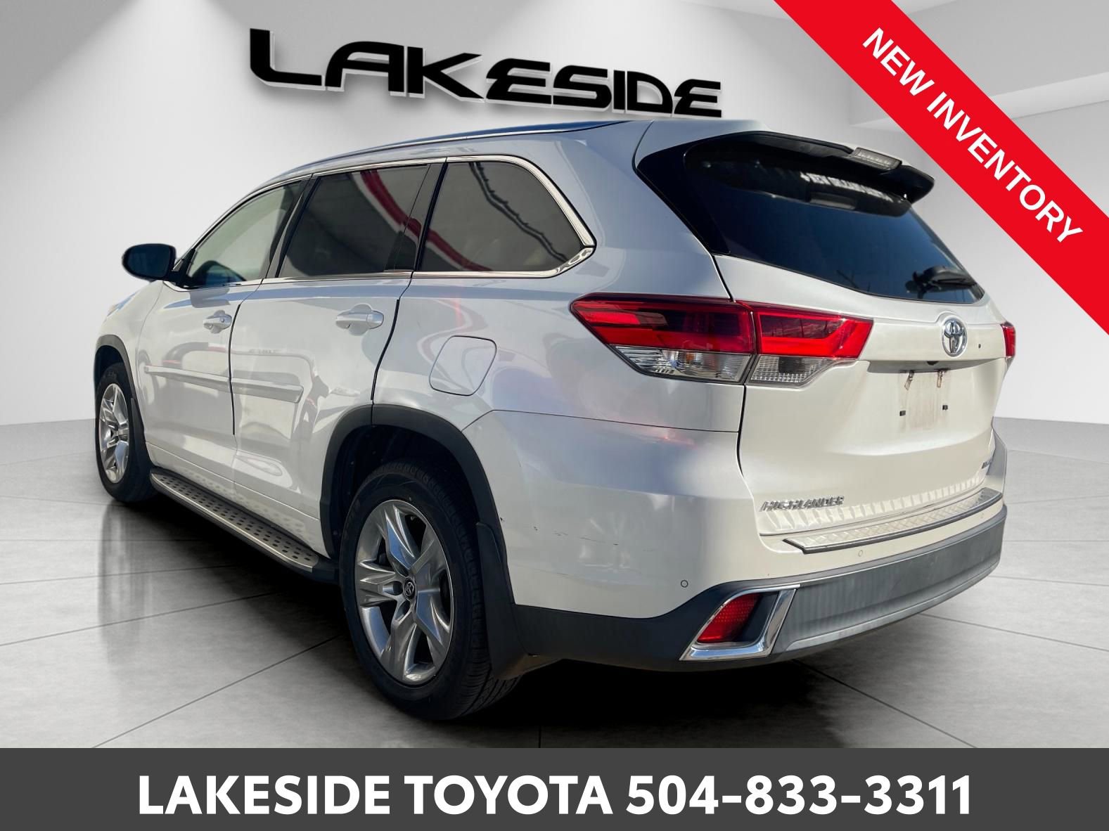 Used 2017 Toyota Highlander Limited image 4