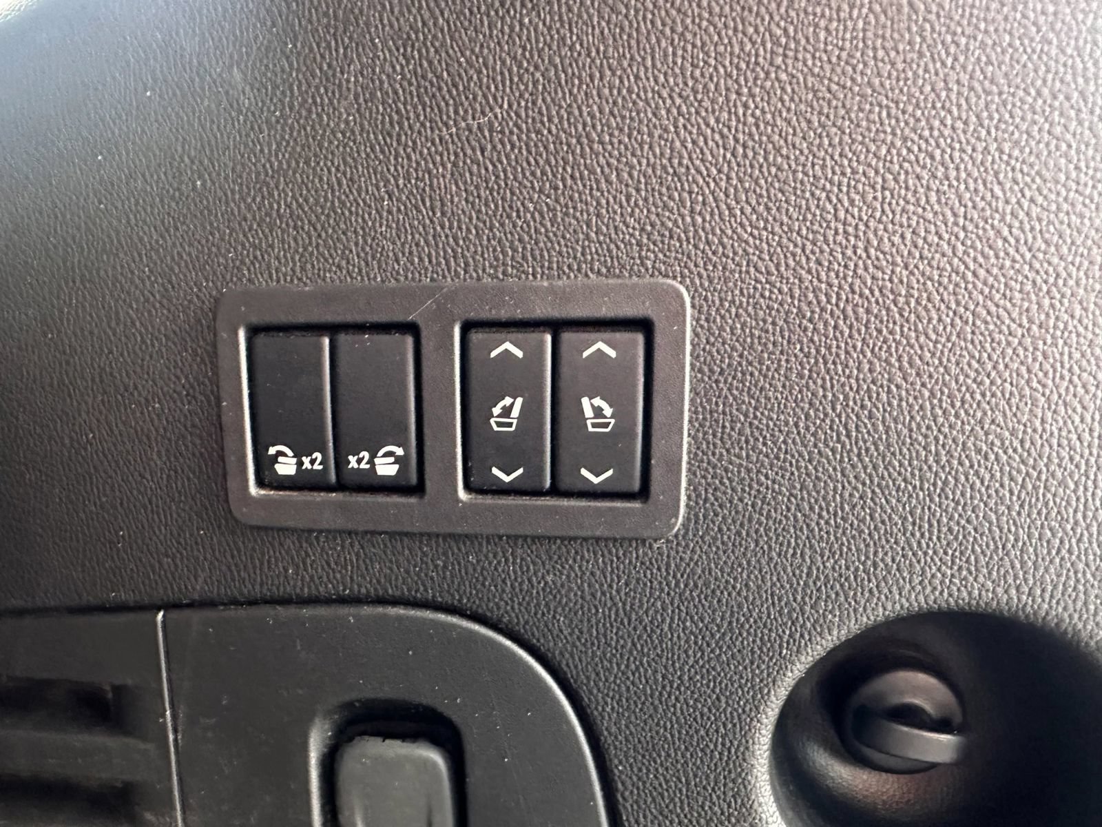 Used 2019 Chevrolet Tahoe LT AWD/4WD image 18