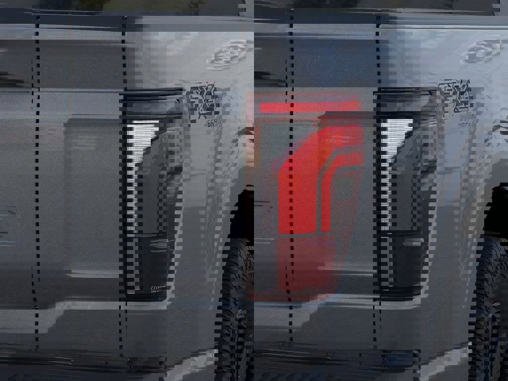 New 2025 Ford F150 Platinum w/ FX4 Off-Road Package image 43