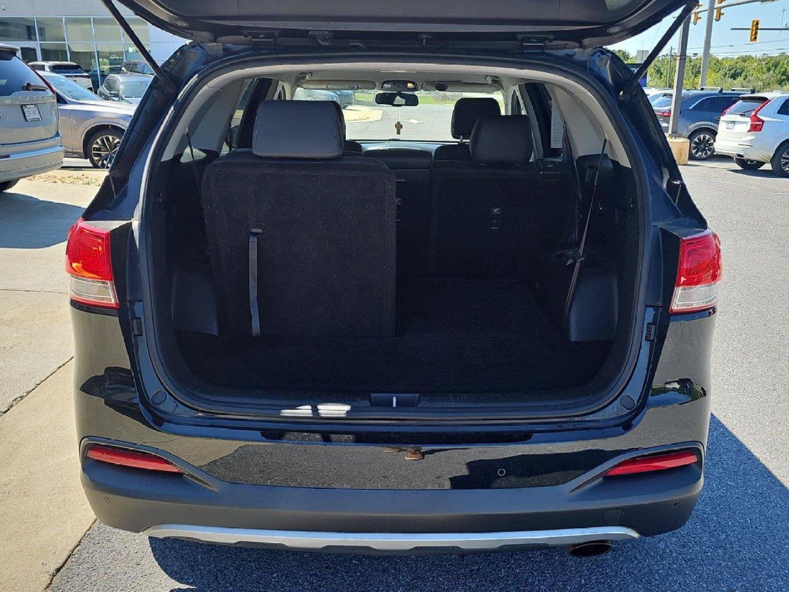 Used 2017 Kia Sorento EX AWD/4WD image 49