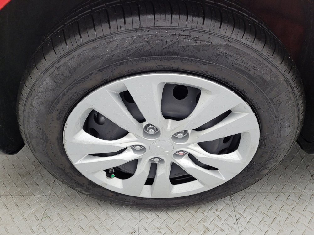 Used 2025 Kia Soul LX image 31