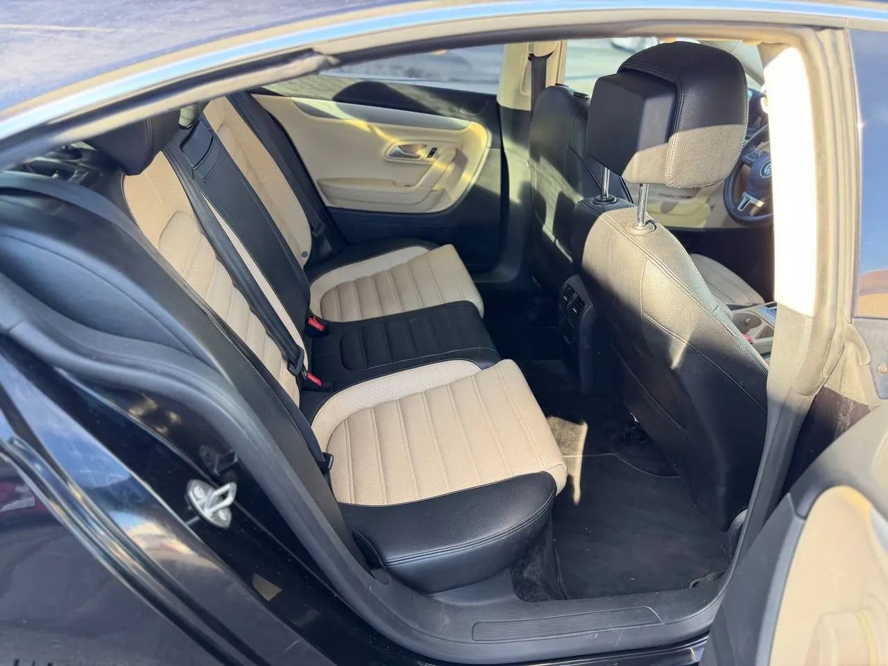 Used 2014 Volkswagen CC R-Line image 30