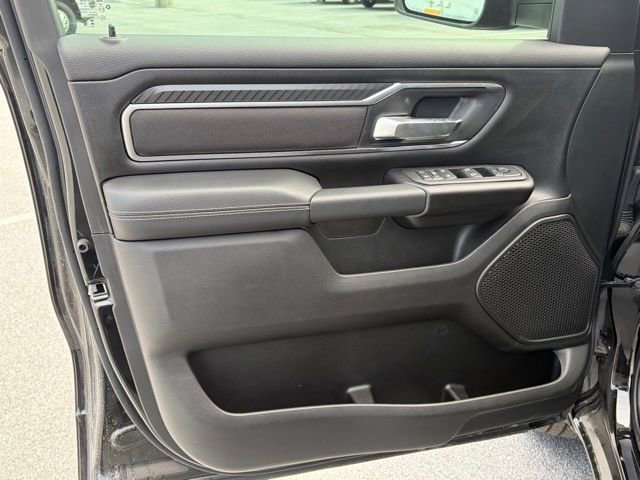 New 2026 RAM 1500 4x4 Crew Cab image 12