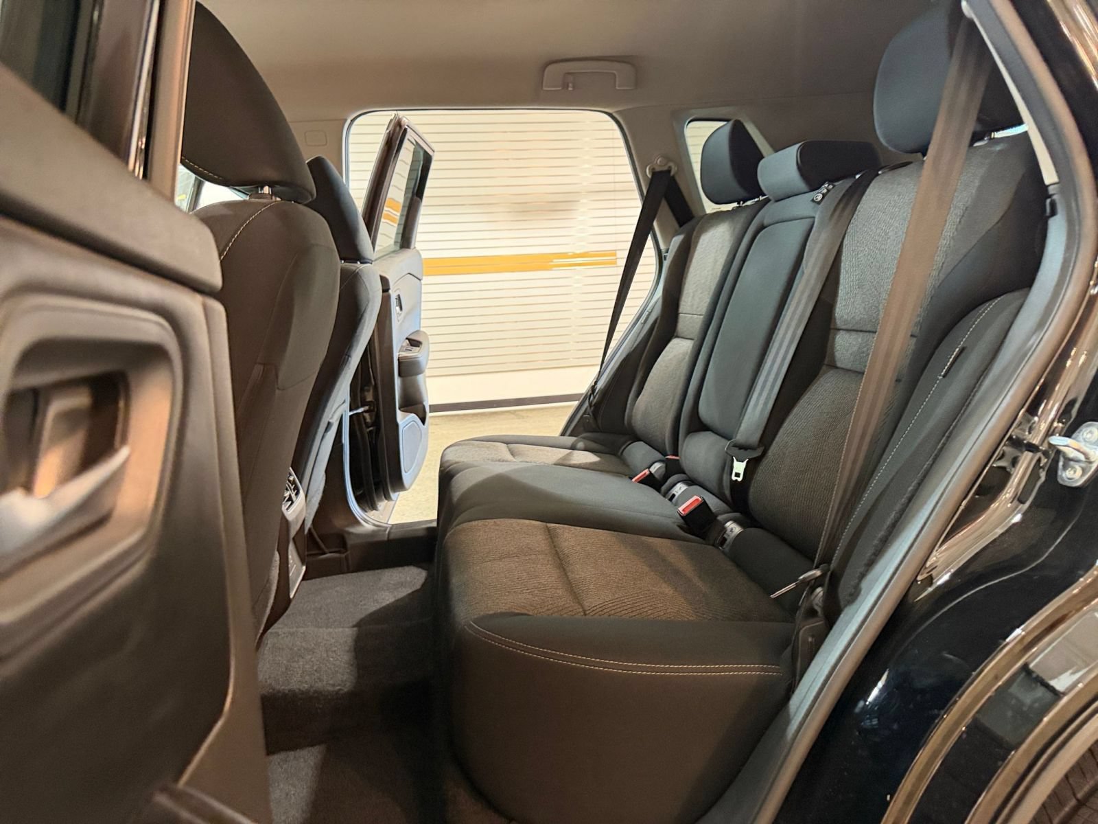Used 2025 Nissan Rogue SV FWD image 26
