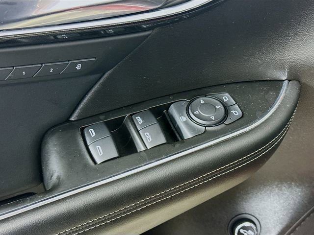 Used 2023 Buick Envision Essence image 17