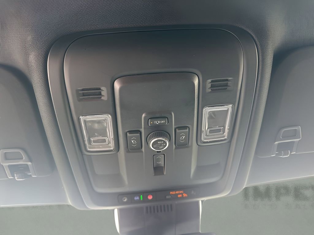 Used 2025 GMC Yukon Denali image 25