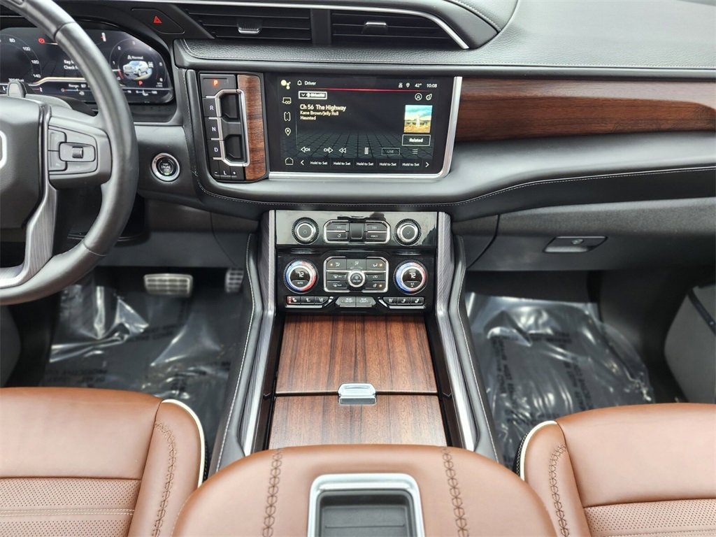 Used 2023 GMC Yukon Denali Ultimate image 12