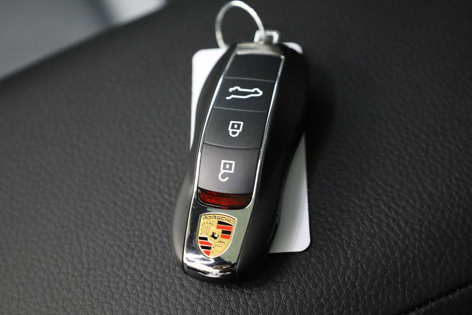 New 2026 Porsche Macan image 51