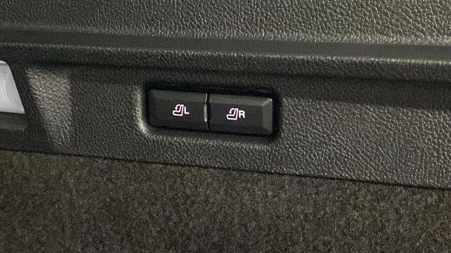 Used 2021 Lincoln Corsair Reserve AWD/4WD image 38