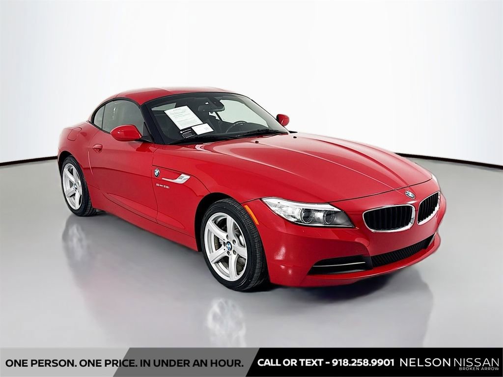 Used 2014 BMW Z4 sDrive28i image 3