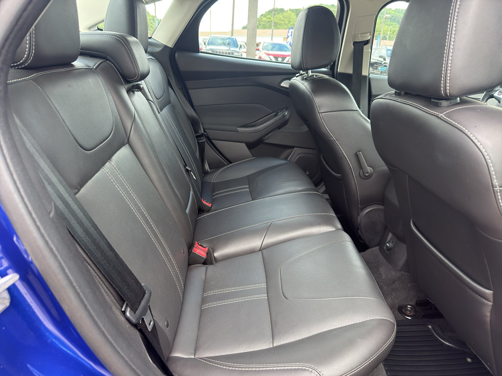 Used 2014 Ford Focus Titanium FWD image 9