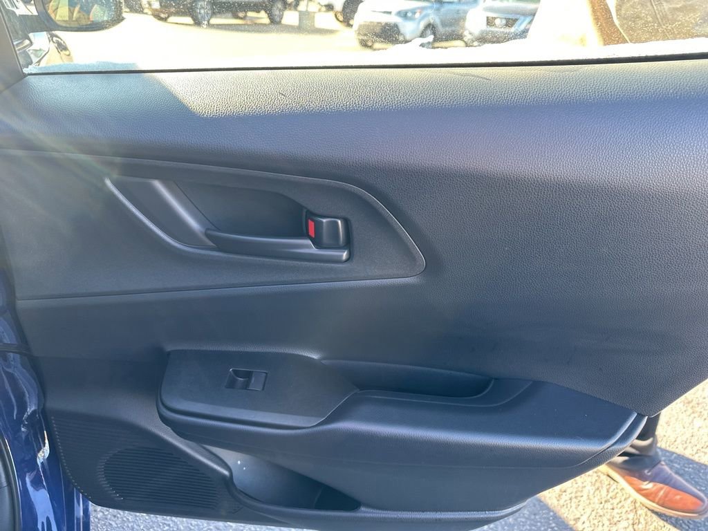 Used 2025 Toyota Prius Plug-In Hybrid image 23