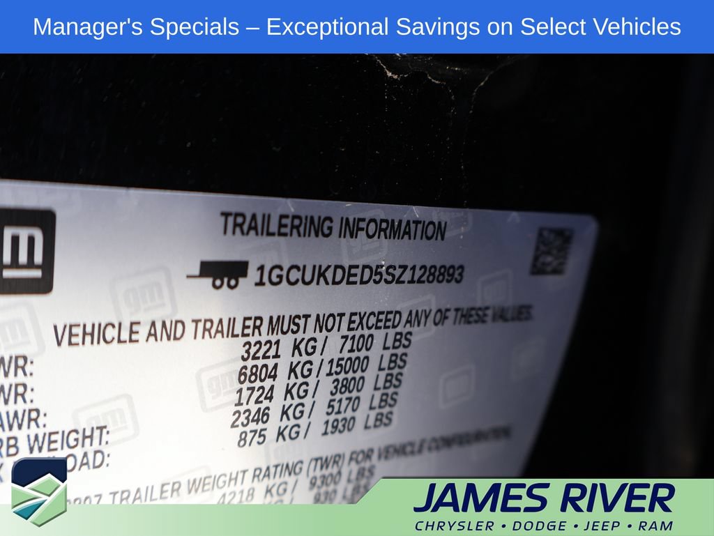 Used 2025 Chevrolet Silverado 1500 LT AWD/4WD image 39