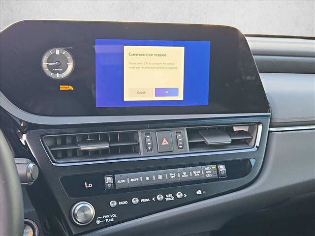 Used 2025 Lexus ES 300h w/ Premium Package FWD image 14