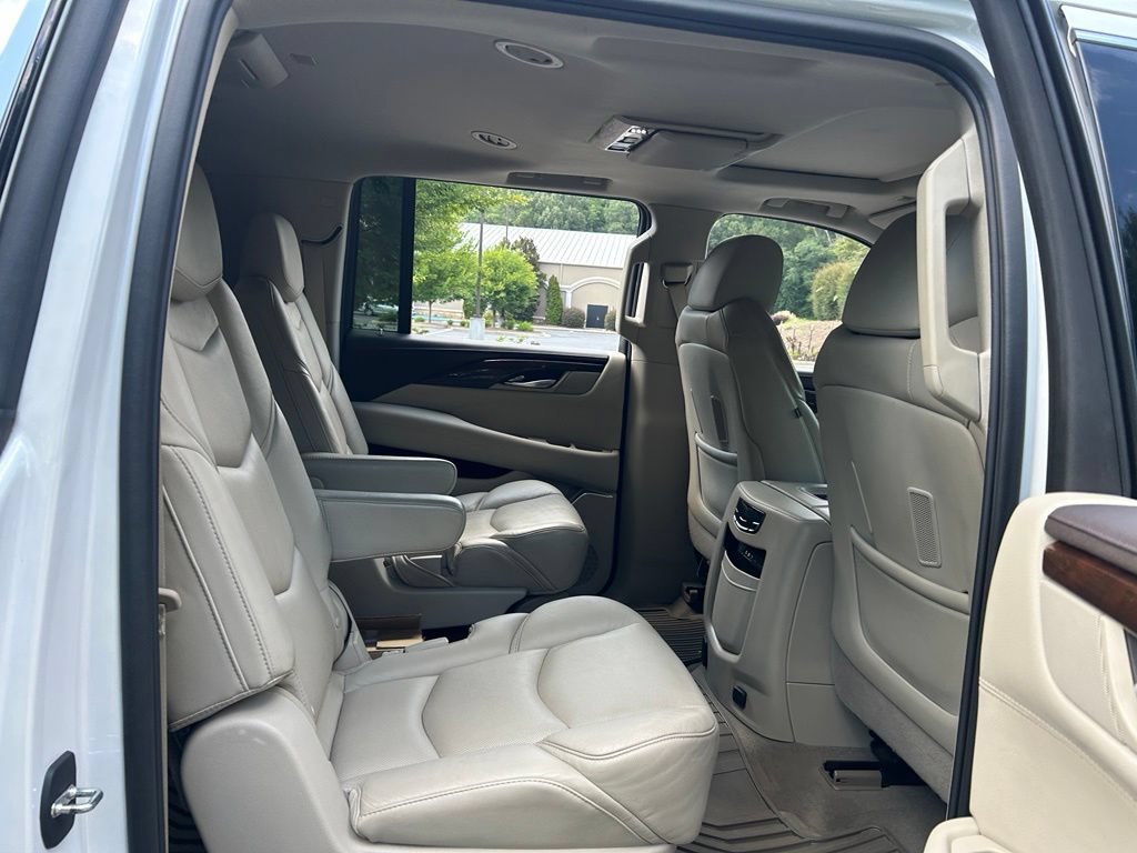 Used 2016 Cadillac Escalade ESV Premium AWD/4WD image 49