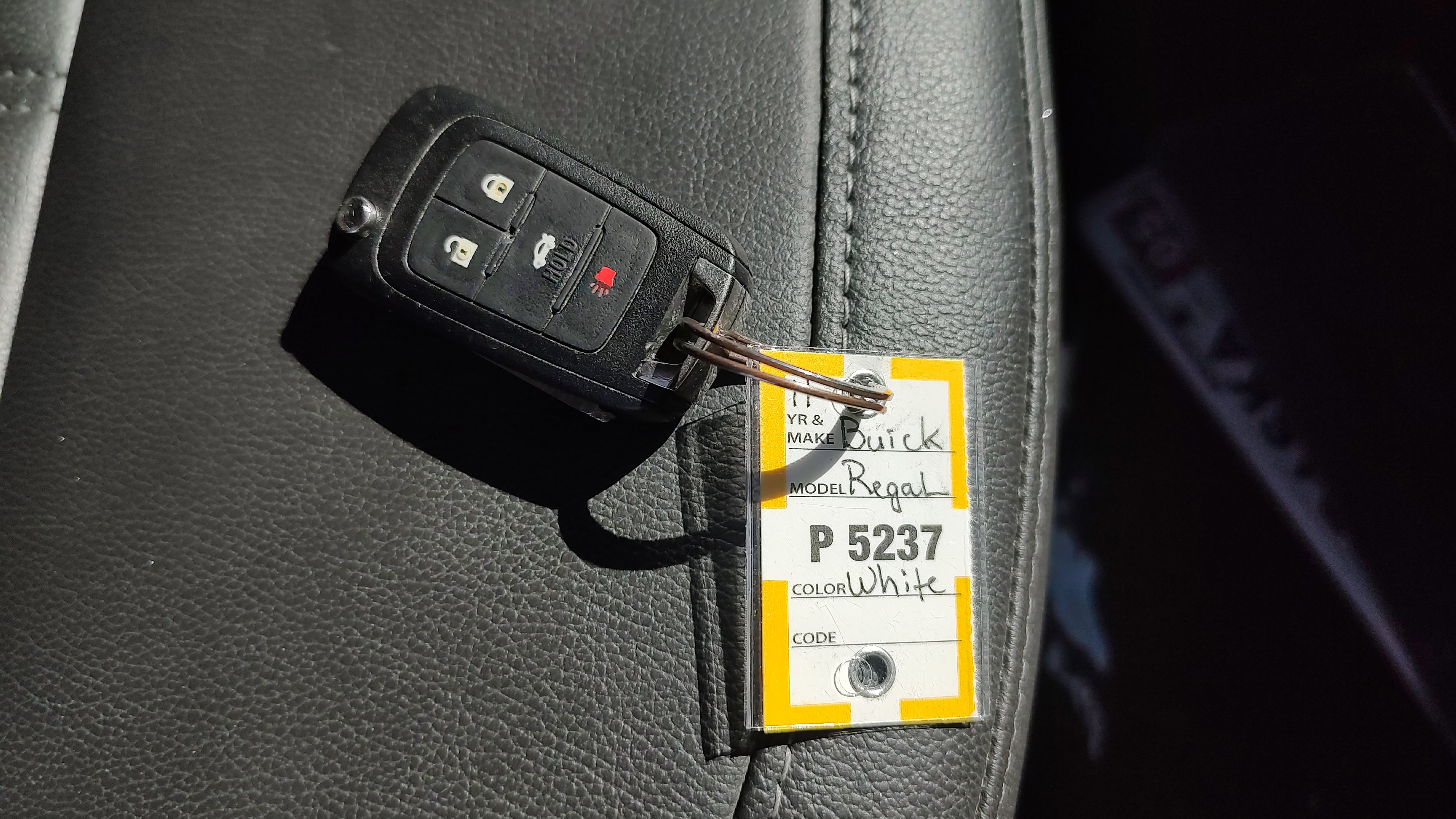 Used 2011 Buick Regal CXL Turbo w/ TO6 Preferred Equipment Group image 23