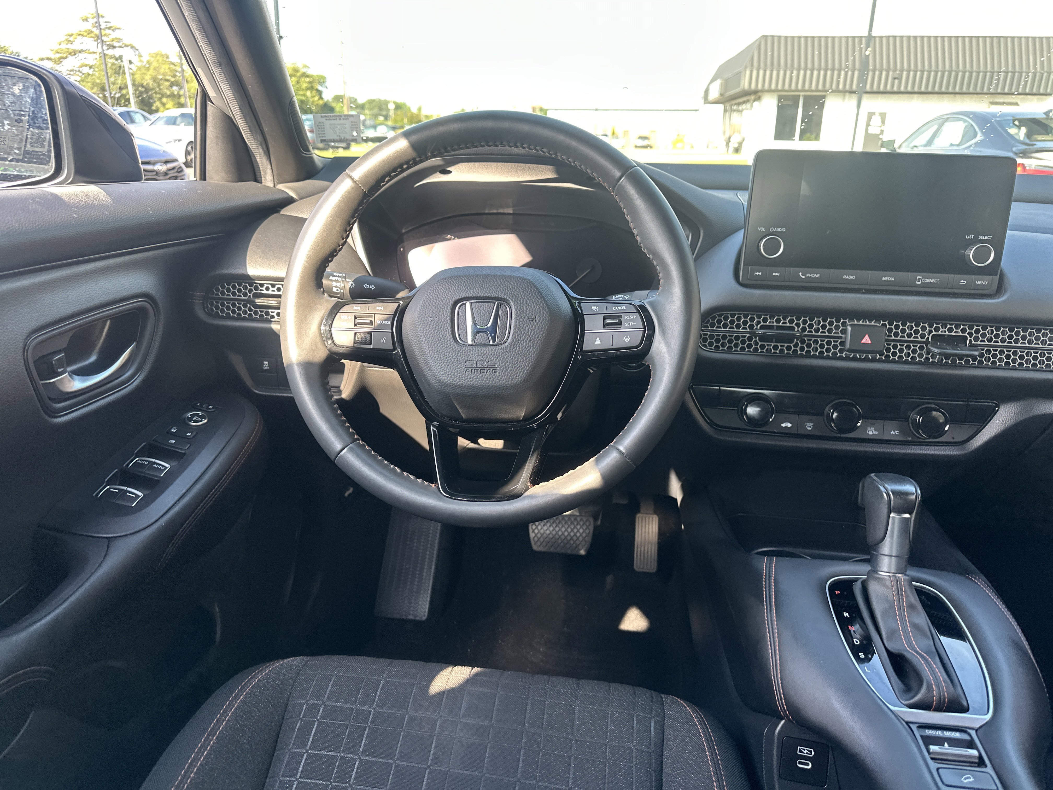 Used 2024 Honda HR-V Sport image 15