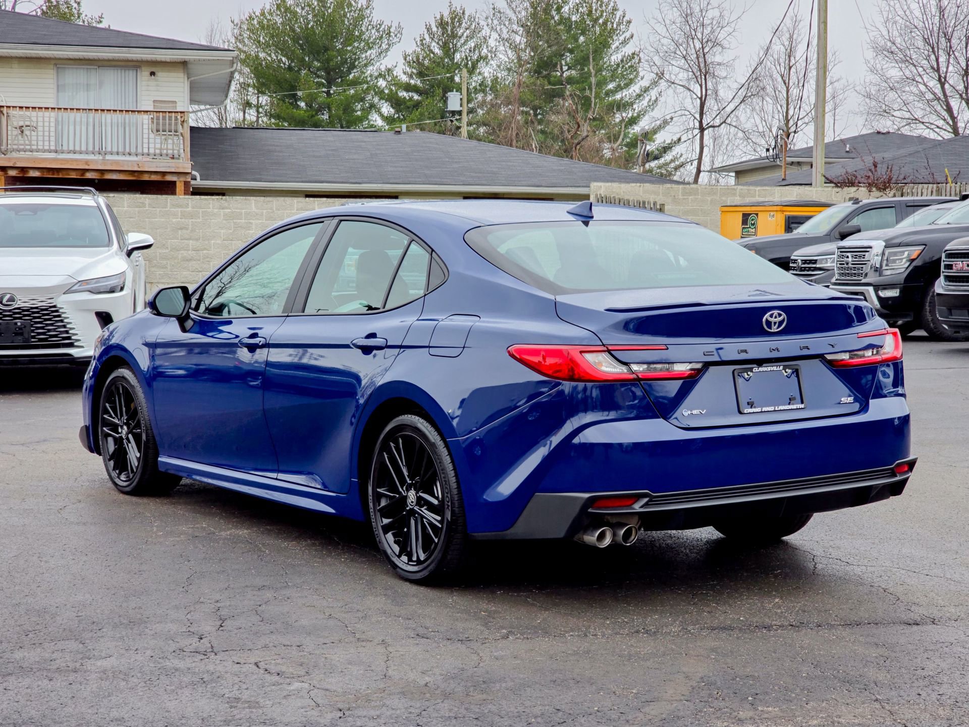 Used 2025 Toyota Camry SE image 17