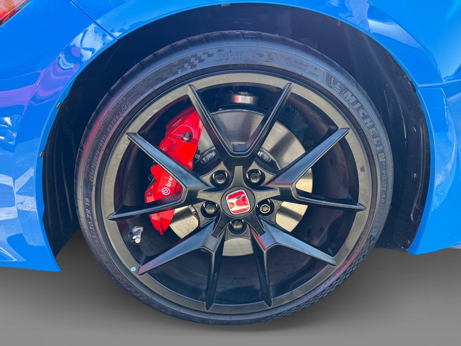 Used 2025 Honda Civic Type R image 9